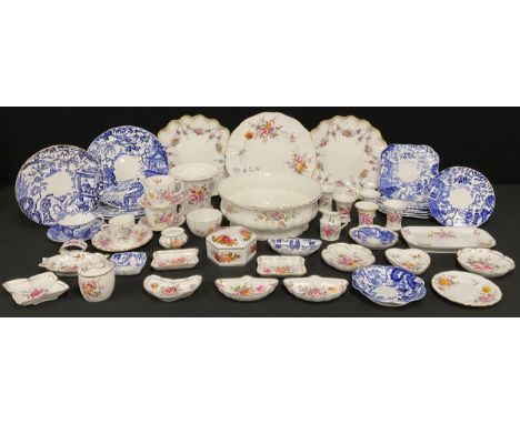 Ceramics - a quantity of Royal Crown Derby including Posies pattern vases, trinket dishes, tea cups, etc; Mikado pattern dinn