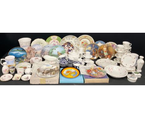Ceramics - a Pall Mall Ware tea service for six; Royal Air Forces Association collectors mugs; Royal Crown Derby unfinished b