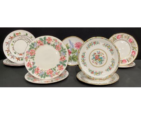 A set of three Crown Staffordshire Hunting Scene dinner plates, 27cm; a pair of Coalport Indian Tree plates; a pair of Wedgwo