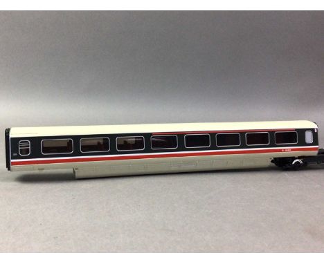 MODEL RAILWAY, COLLECTION OF COACHES predominantly Hornby, including advanced customer train pack, with two Bachmann, some bo