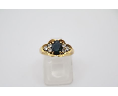 Ladies 18ct Gold Sapphire &amp; Diamond set ring Size M 5g total weight 