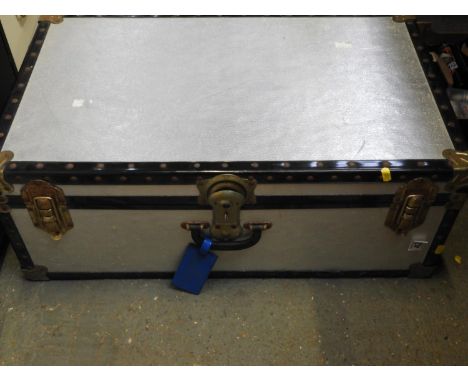 Old Trunk 