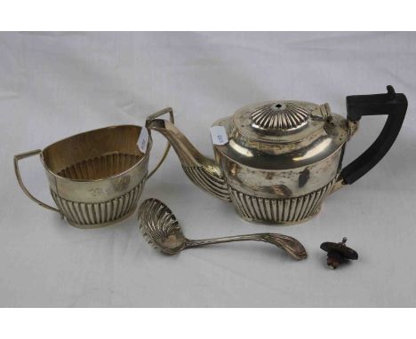 Edwardian silver bachelors teapot and twin handle sugar bowl, gadrooning to lower half and to the hinged lid and teapot spout