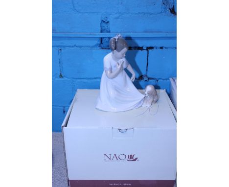 A boxed Nao figurine 