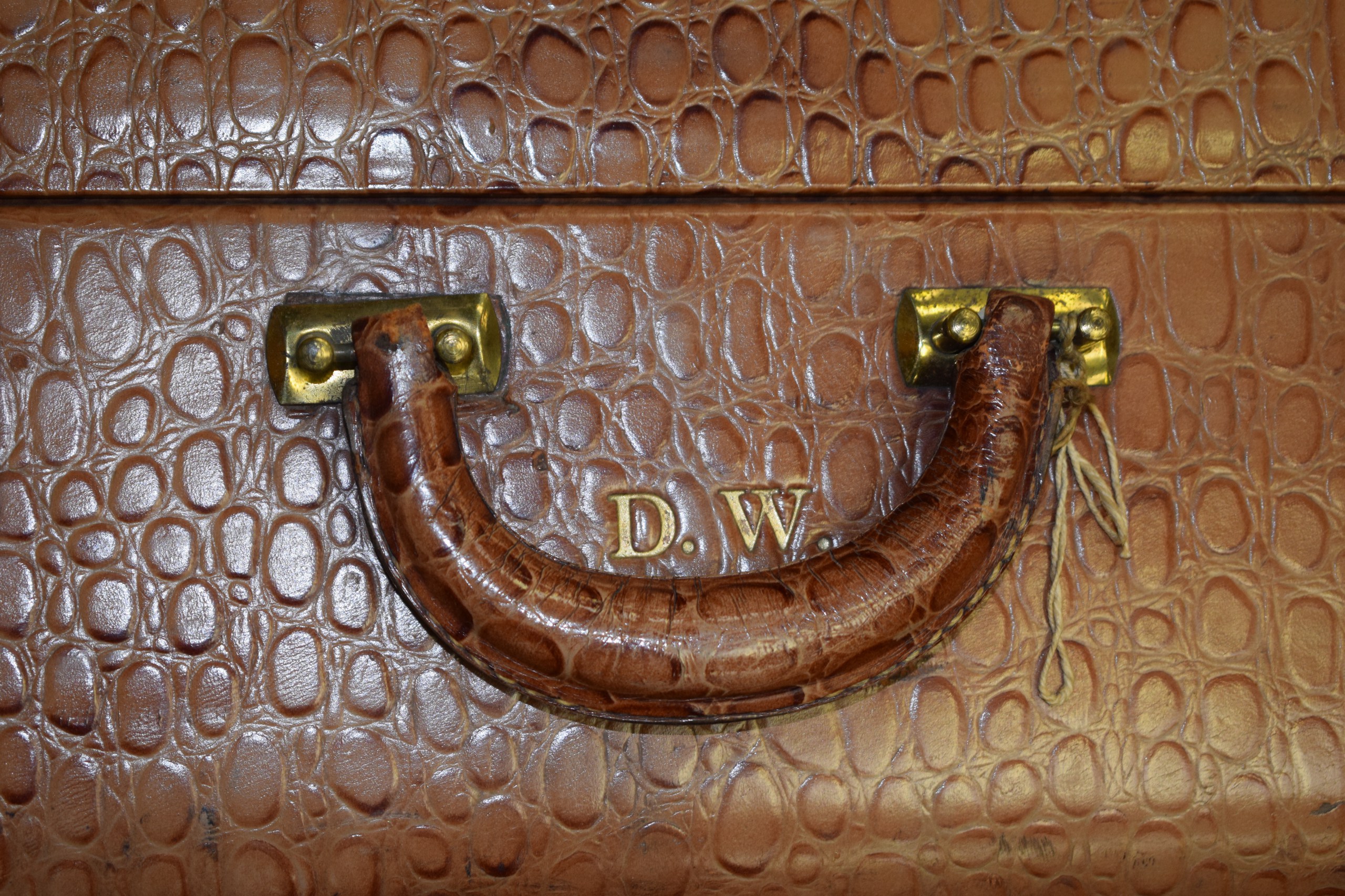 suitcase sets with wheels