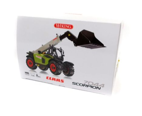 A Wiking metal and plastic diecast 1:32 scale Claas 7044 Scorpion teleporter, boxed. 