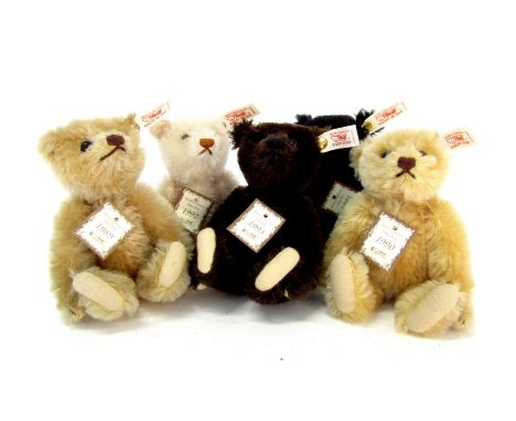 Five Steiff mohair year bears, comprising 1992, 1993, 1991, 1989, and 1990. (5)
