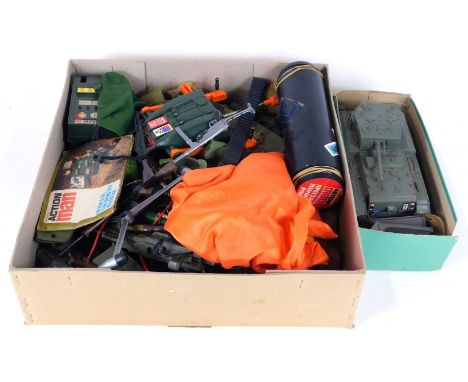 Various Action Man toys and accessories, parachute, Action Man Special Operation Kit, weapons, etc. (1 box)