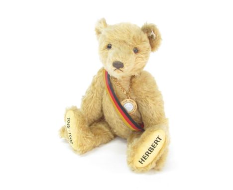 A Steiff Herbert 1999 Teddy Bear, Fifty Years of the Deutsche Mark 1948-1998. 