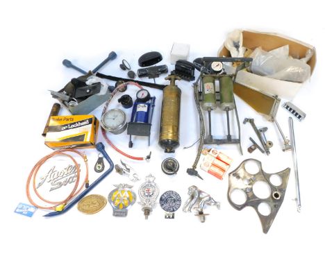 Automobile and bike related parts, to include two tyre pumps, an axle, vintage fire extinguisher, car parts, etc. (1 box)
