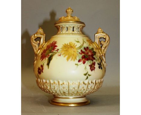 A ROYAL WORCESTER BLUSH IVORY TWO HANDLED VASE AND COVER, painted with flowers, date code for 1906.