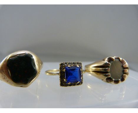 Two Gents rings and one ladies dress ring - 1 -  9ct Chester Hallmark for 1959 (replacement Stone) 2 - Shield shape bloodston