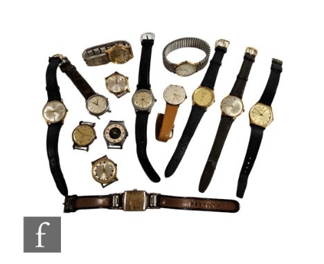 Fourteen assorted gentlemen's wrist watches to include Smiths, Avia and Ingersoll, manual wind and automatic examples, damage
