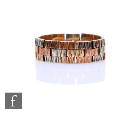 A 9ct tri coloured brick link ring, weight 3.7g, ring size L. 