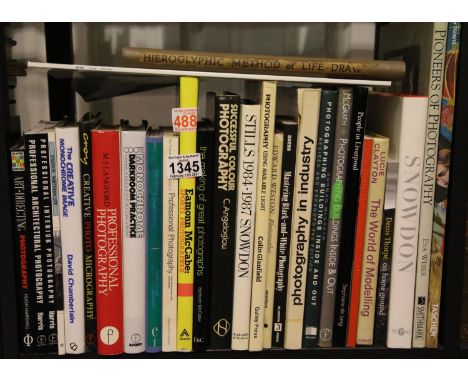 Shelf of mixed photography books. P&amp;P Group 3 (£25+VAT for the first lot and £5+VAT for subsequent lots) 