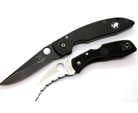 Folding Benchmade M245 knife blade: 9cm, and a Spyderco folding knife. P&amp;P Group 2 (£18+VAT for the first lot and £3+VAT 