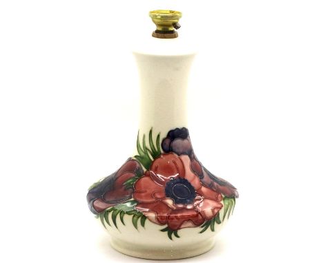 Moorcroft white ground Pansy lamp, H: 22 cm. P&P Group 2 (£18+VAT for the first lot and £3+VAT for subsequent lots)Condition 