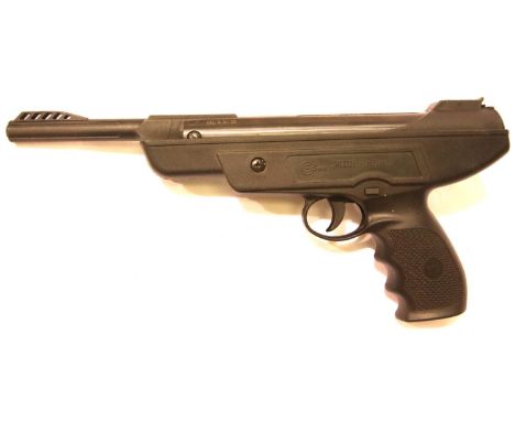 SMK X526 air pistol. P&amp;P Group 2 (£18+VAT for the first lot and £3+VAT for subsequent lots) 