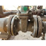 Lot of 11 valves, Contains: 3 gate valves in A/I from 4“ to 150 PSI; 2 ball valves in A/I from 3” t