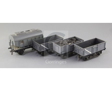 A hopper wagon, 20T, no.B85012 and three mineral wagons 16T, no's.B71689, M73201 and B71712, 2 or 3 rail (4)