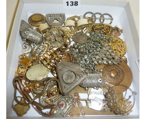 Various vintage ethnic jewellery