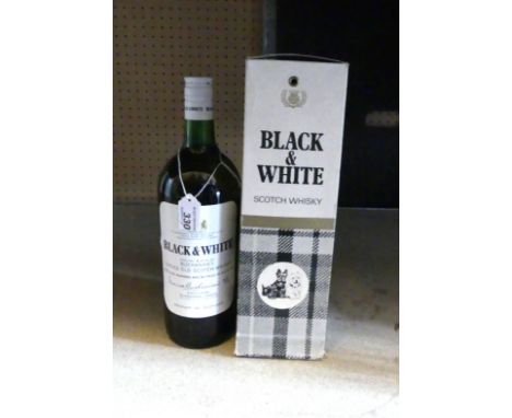 1 rare and very unusual Litre Bottle Black and White Scotch Whisky from 1970's in Original Presentation CartonNote - Neither 