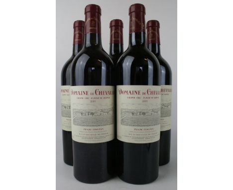 5 Bottles (two Vintages) Domaine de Chevalier Grand Cru Classe Pessac-Leognanbeing 3 bottles 1999 Vintage together with 2 bot