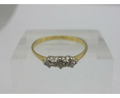 A gold and diamond ring, weight 1.5g, size M