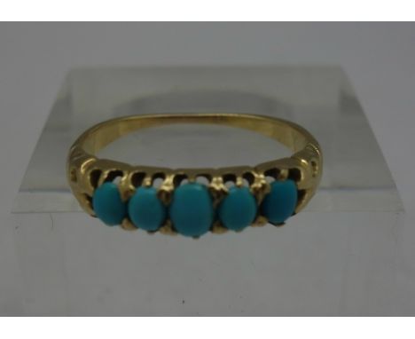 A gold and turquoise ring, weight 3.4g, size L