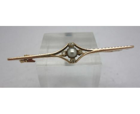 A gold, diamond and pearl brooch, weight 4.1g