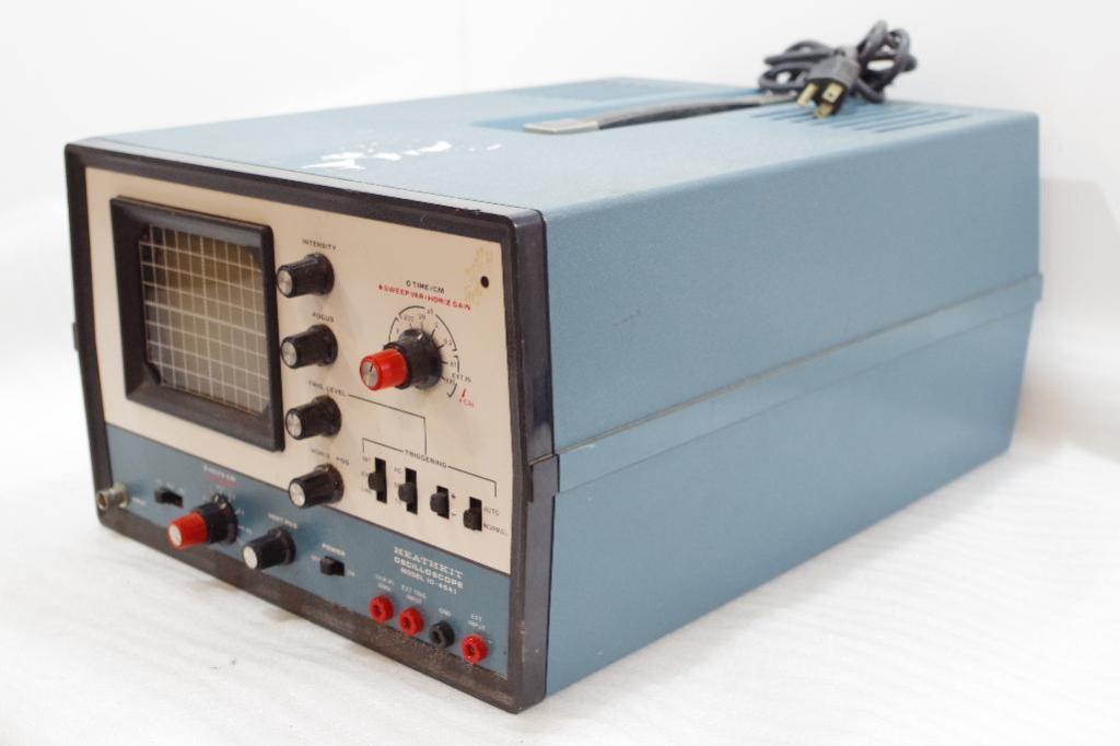 HEATHKIT Oscilloscope M/N IO4541 (Powers up LED Illuminates)