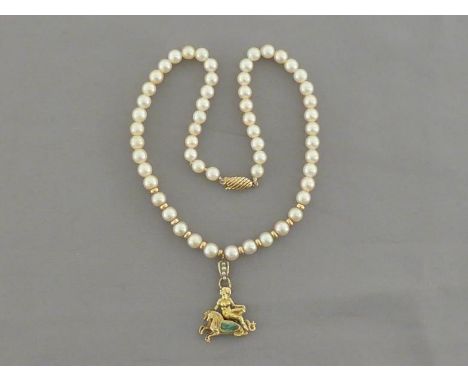 A single strand of cultured pearls, composed of graduated 5.7-6.4 mm pearls, to a 9 carat gold box snap clasp and suspended w