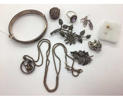A Collection of "925" and Other Jewellery, to include a hallmarked silver hinged bangle, hallmarked silver marcasite inset fo