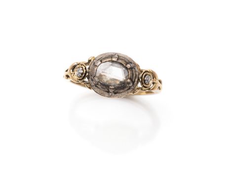 Ring mit DiamantenWohl Deutschland,  2. Hälfte 19.Jh.RM 5614kt Gelbgold (getestet) und Silber, mittig eine Diamantrose ca. 0,