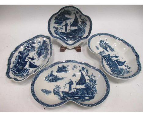 Items of Caughley blue and white porcelain, to include two dishes, a shell shaped dish and a lozenge shaped dish (4)