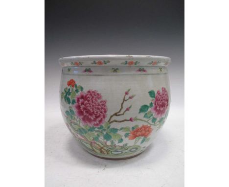 A 19th century Chinese famille rose planter