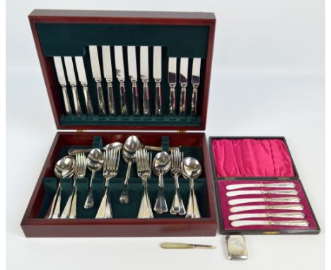 A small group of variously hallmarked silver items comprising a vesta case, Deakin & Francis, Birmingham 1893, a mother of pe