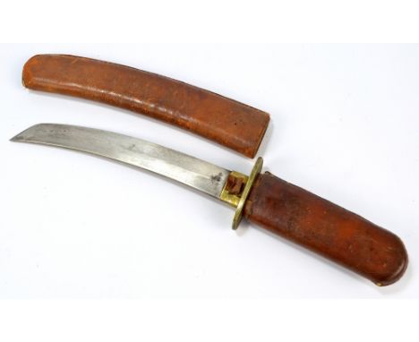 A Japanese Meiji period tanto with leather grip, curved blade and leather scabbard, overall length 33cm.