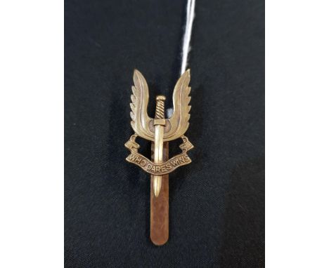 BRITISH ARMY SPECIAL AIR SERVICE SAS CAP BADGE