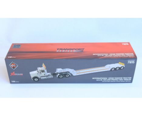 Boxed Diecast Masters 71015 1/50 scale diecast International HX520 Tandem Tractor with XL 120 Low-Profile HDG Trailer, set in