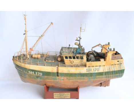 Large well detailed kit built remote control 1/32 scale twin rig trawler model, fibre glass hull SH.170 'Maggie M' based on t