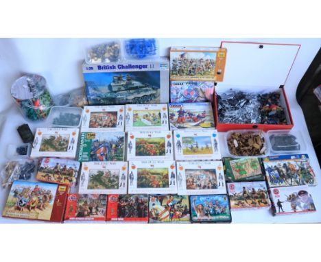 Mixed collection of mostly unpainted plastic model soldiers, various scales, manufacturers and genres to include 1/32 A Call 