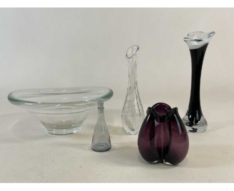 Scandinavian art glass, comprising Per Lutken for Holmegaard Treflojet vase, height 15cm, Vicke Lindstrand for Kosta model 13