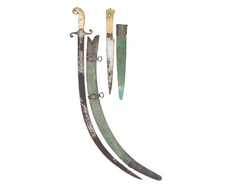 ˜Ⓦ A RARE PERSIAN SILVER-MOUNTED GARNITURE OF A SWORD (SHAMSHIR) AND DAGGER (KARD)^ QAJAR^ LATE 18TH/19TH CENTURY¦the shamshi