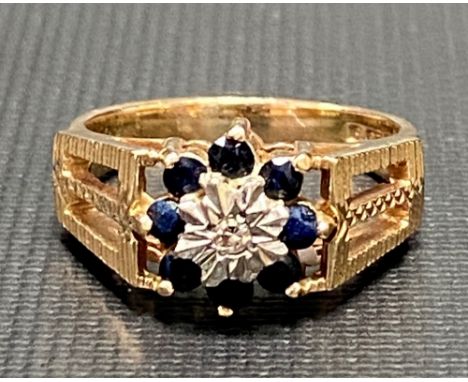 9ct hallmarked gold diamond and sapphire cluster ring, weight 3.9g approx.