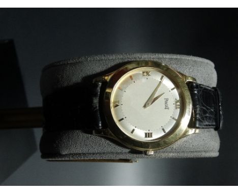 Piaget 18ct gold gentlemans manual wind wristwatch, ref. no. 91000, serial number 579180, the 25mm silvered dial with Roman q