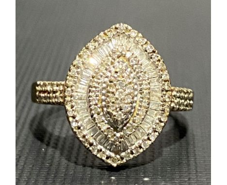 9ct gold diamond chip cluster ring, weight 4.5g approx.