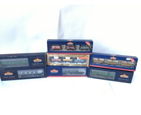 A collection of various Bachmann wagons.