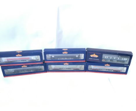 A collection of various Bachmann wagons.