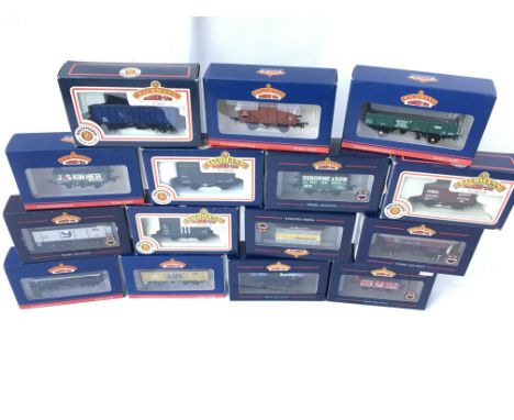 A collection of various Bachmann wagons.